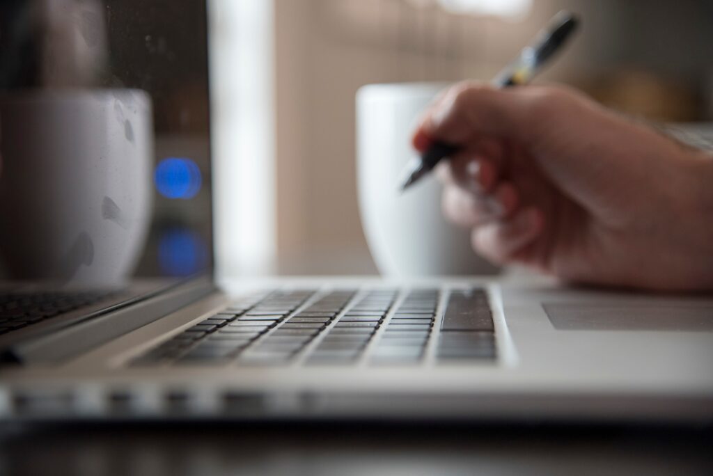 Signing digital contracts